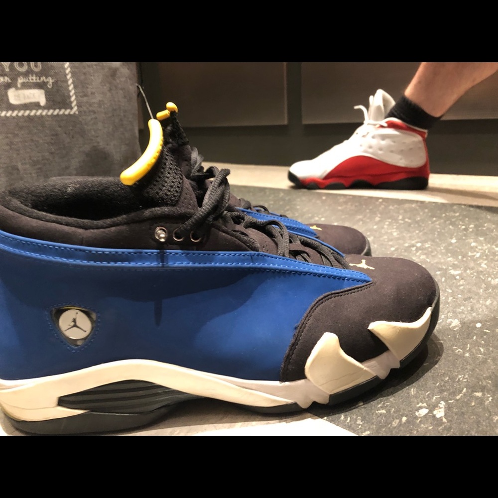 Jordan size 11 - Picture 3 of 4